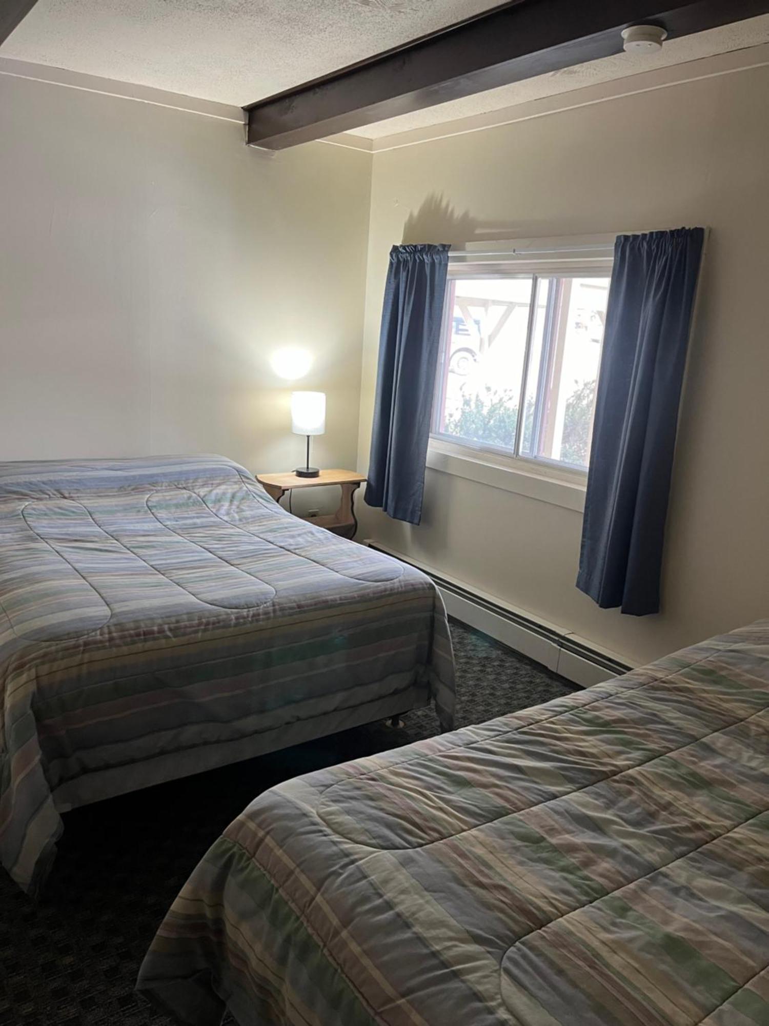Brookside Motor Motel