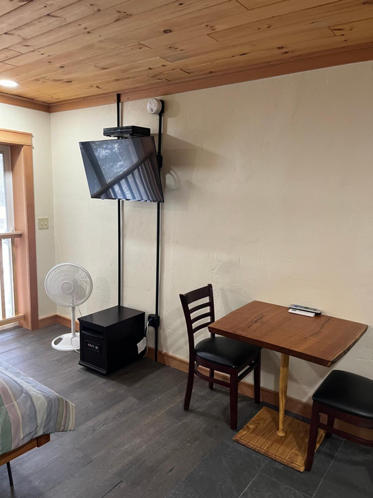 Motel Brookside Motor 2*